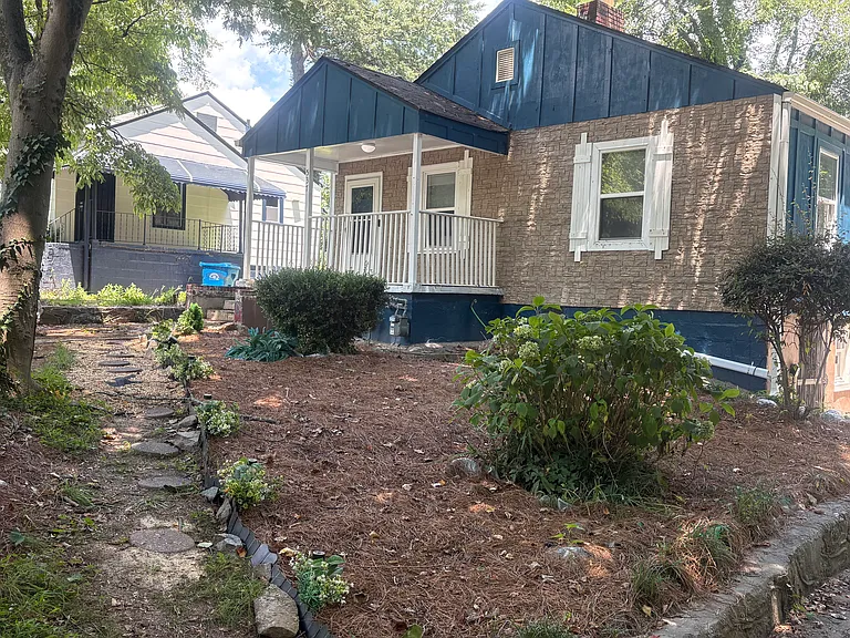 W Lake Ave NW — Photo 9