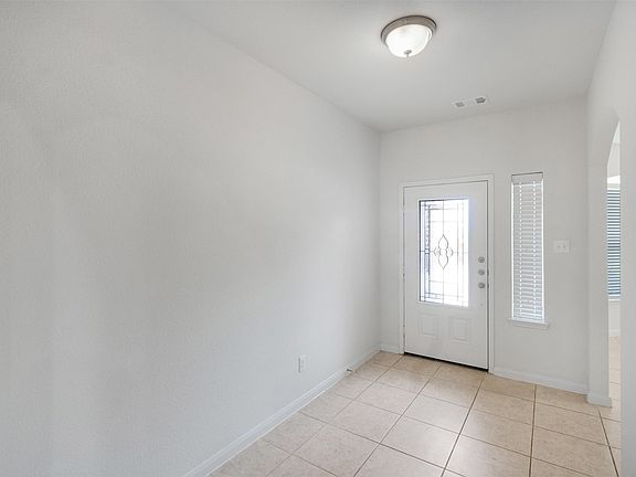 5th image of 2309 Sephora Ct