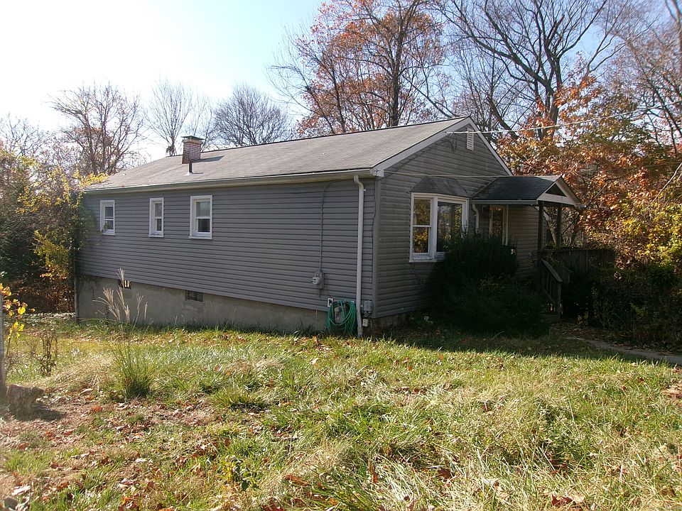1st image of 62 Pearson Avenue