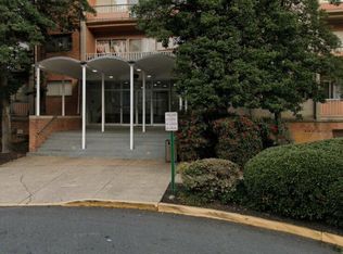 5851 Quantrell Ave APT 306, Alexandria, VA 22312