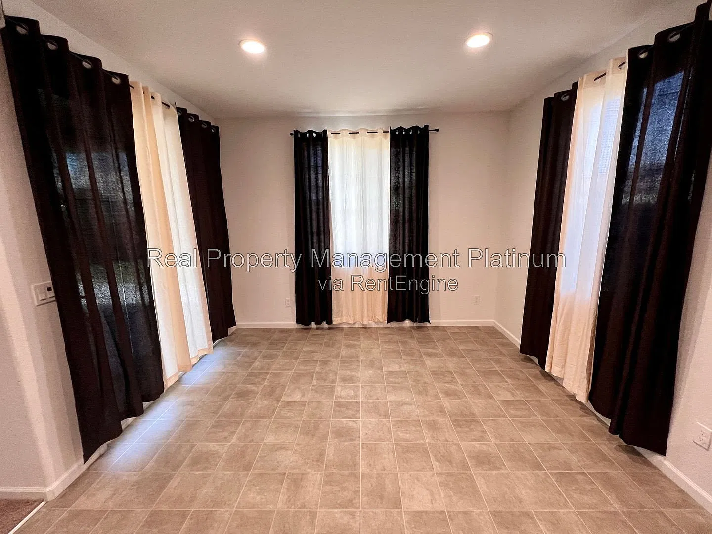 4 bed, 2.0 bath, 2010 sqft, $2,450 — Photo 4