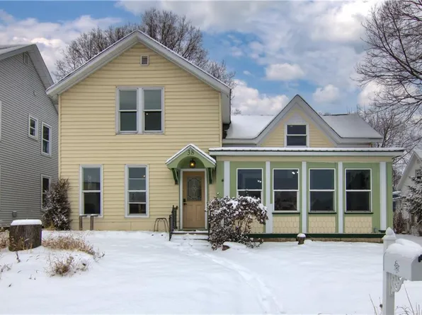 38 East Willow Street, Chippewa Falls, WI 54729