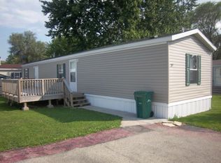 37 Main St, Minooka, IL 60447