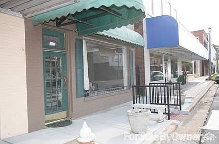 2nd image of 1134 Walnut St