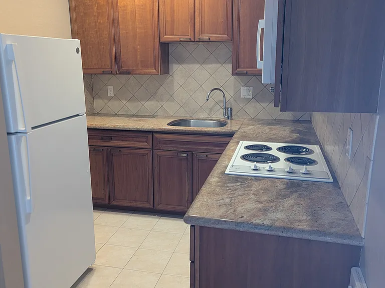 322 32nd Ave #2 — Photo 5