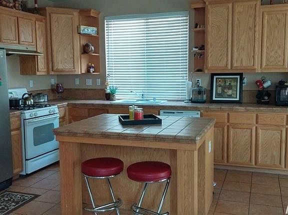 4th image of 10830 Flaming Star Ln