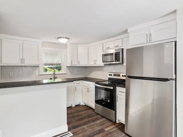 327 S Montclair Ave #C, Dallas, TX 75208