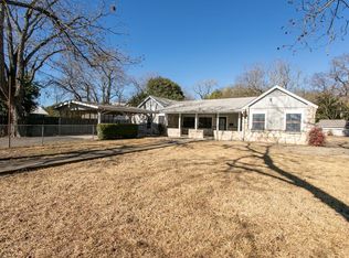 420 G St, Kerrville, TX 78028