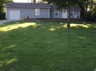 5220 Hayes St, Shawnee, KS 66203
