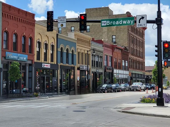 608 Main Ave, Fargo, ND 58103