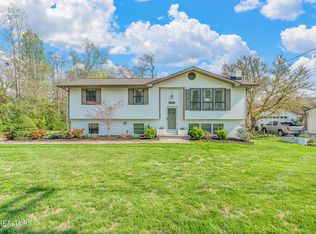 7634 Luscombe Dr, Knoxville, TN 37919