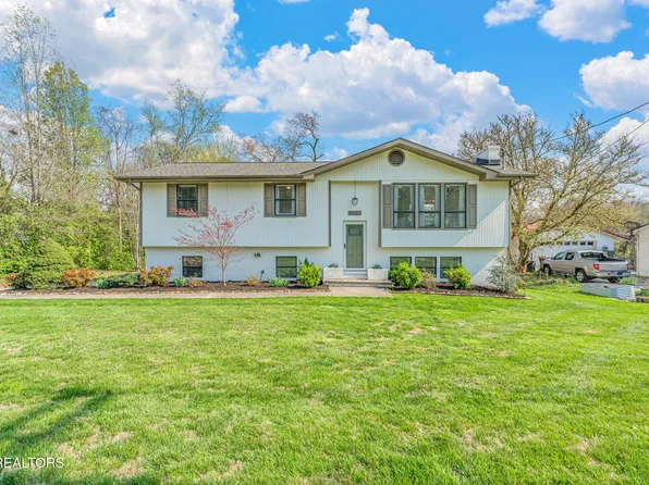 7634 Luscombe Dr, Knoxville, TN 37919