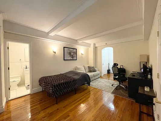 Rented by Meraki Realty LLC | media 5