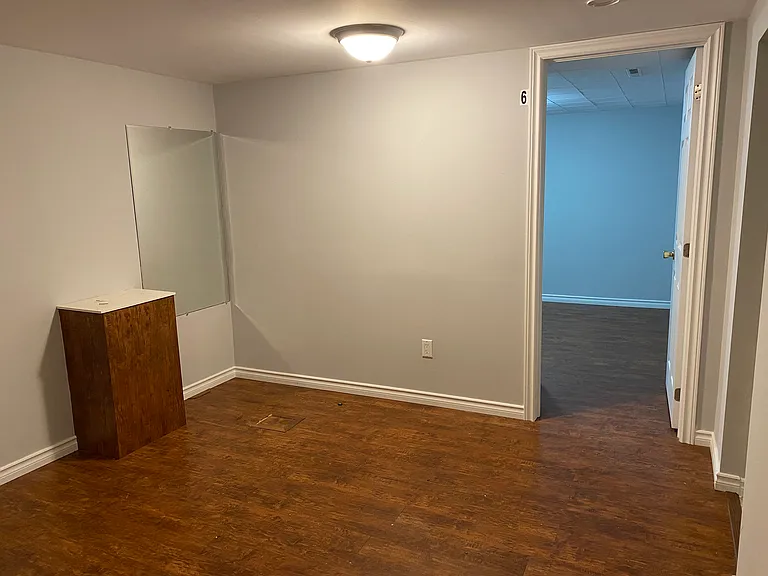 16 Victor Blvd #UPPER — Photo 13