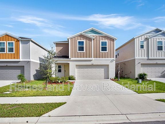 4th image of 3889 Geranium Ave