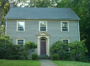 190 Brookview Ave, Fairfield, CT 06825