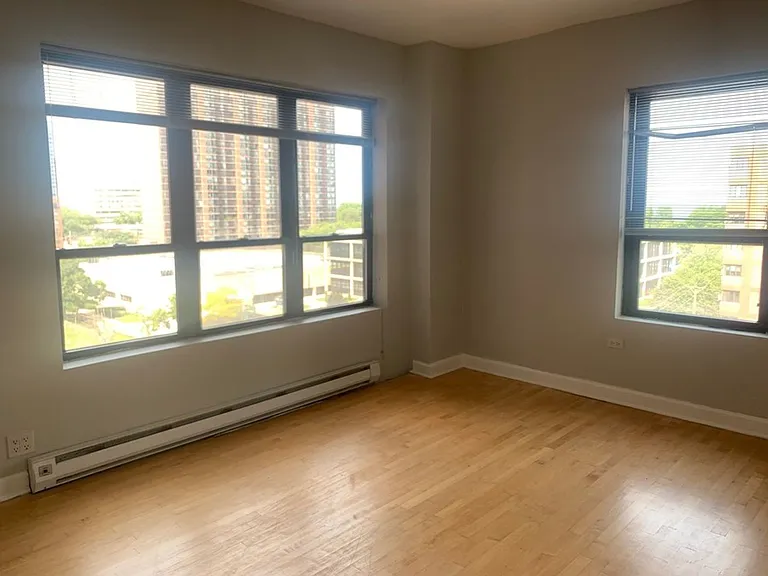 732 W Bittersweet — Photo 17