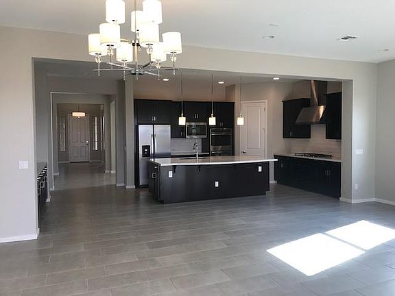 3rd image of 9323 W Country Club Trl