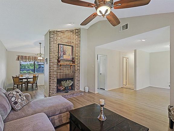 5th image of 1758 Glencairn Ln