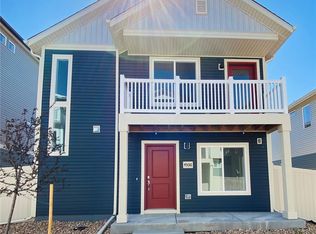 45016 Sunflower Ln, Bennett, CO 80102