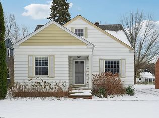 23413 Clifford Dr, North Olmsted, OH 44070