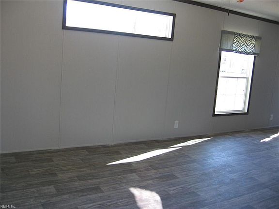 5th image of 8781 Smithfield Apartments Ln
