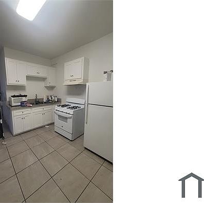 4th image of 2312 W 79th St