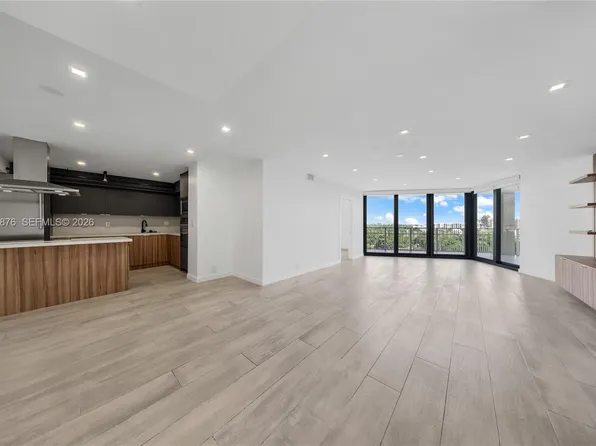 1000 Quayside Ter APT 903, Miami, FL 33138