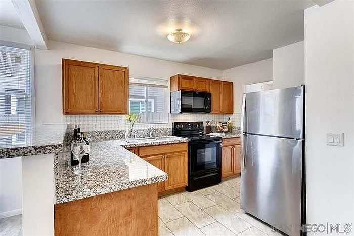 1st image of 3680 Marlborough Ave
