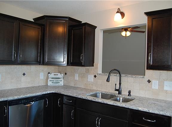 3rd image of 256 Cross Ln #Nds