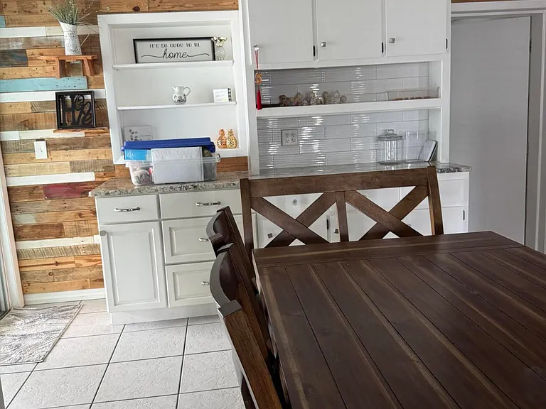 4281 Yorkshire Dr — Photo 19