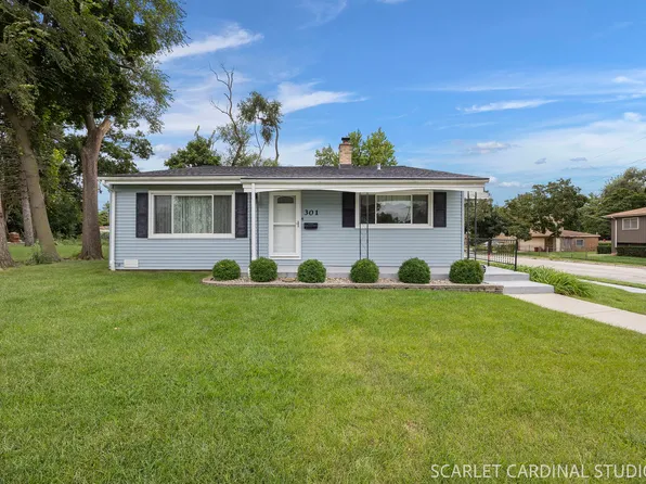 301 E Vermont St, Villa Park, IL 60181