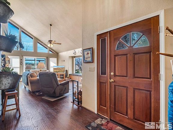 4th image of 1651 Finch Dr
