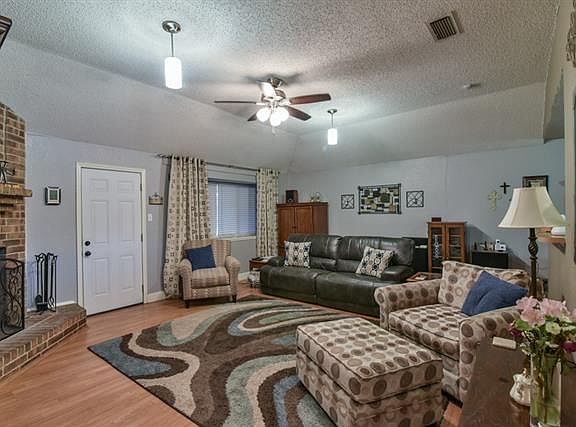 2nd image of 4337 Coventry Dr
