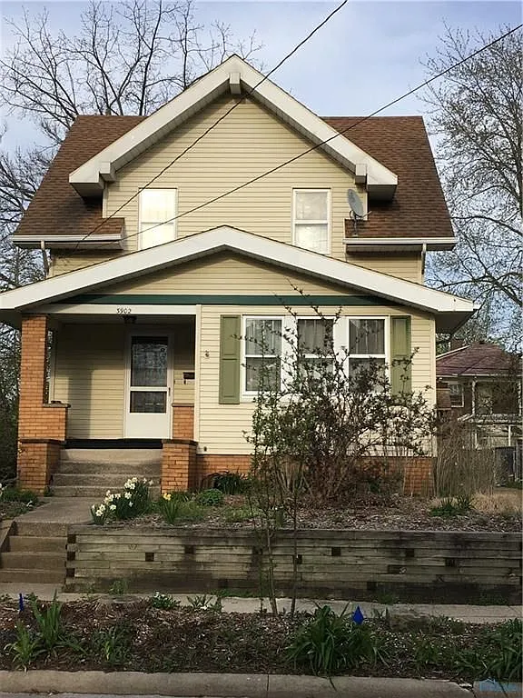 3902 Drexel Dr photo 1