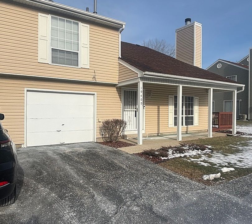 1st image of 19409 Hickory Pl