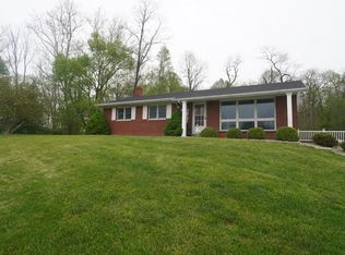 937 E Salem Rd, Batesville, IN 47006