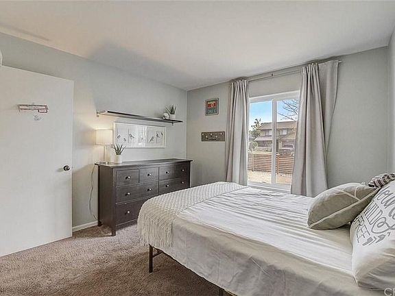 3rd image of 2527 Scoter Ave