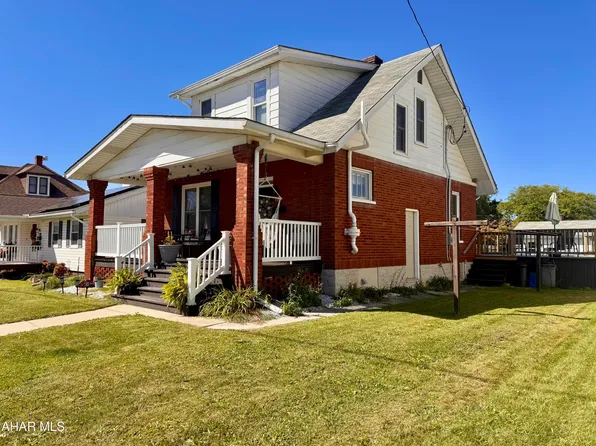 717 Rockingham Ave, Roaring Spring, PA 16673