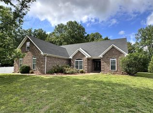 240 Cross Creek Ct, Alvaton, KY 42122