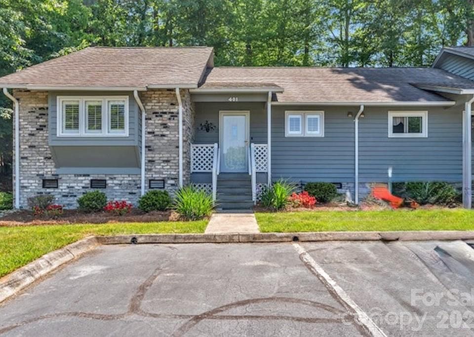 1st image of 401 Wellington Hills Cir
