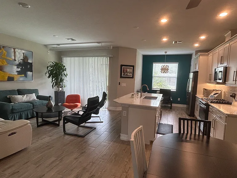4648 Lagona Ln — Photo 6