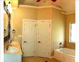 5th image of 3913 Lebrook Dr