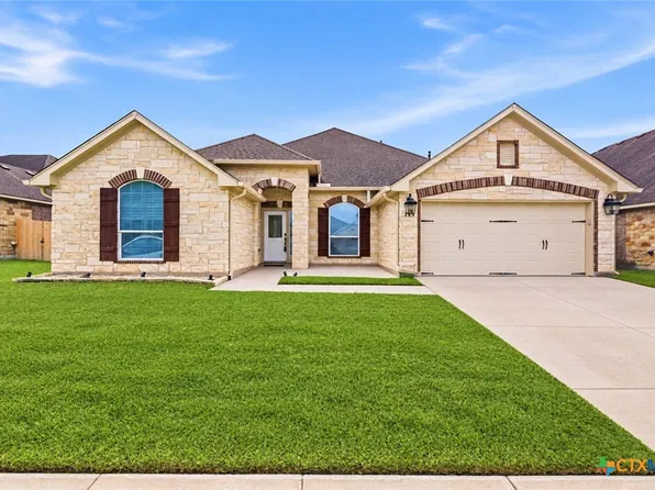 115 Sandstone Ct, Victoria, TX 77904