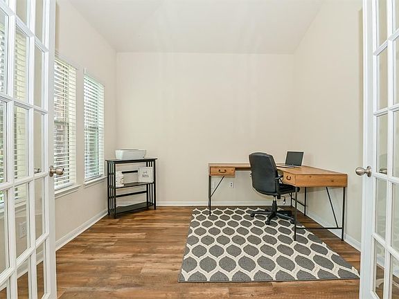 4th image of 24407 Mizzen Ct