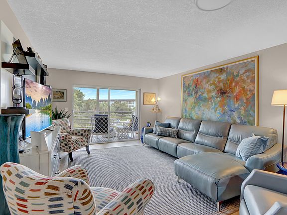 2nd image of 2504 Antigua Terrace #B3