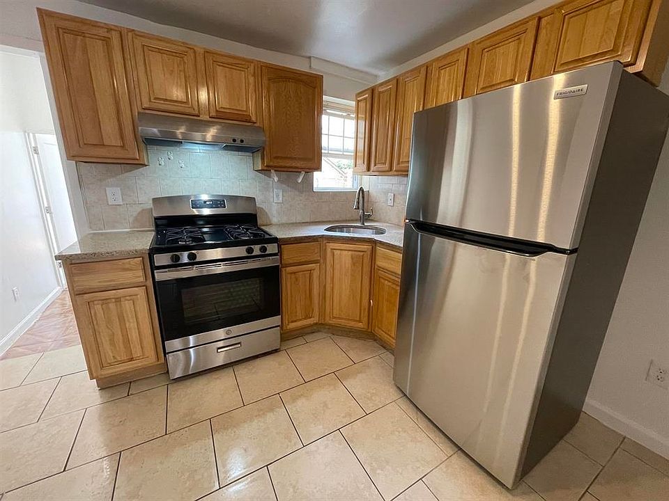 1st image of 57 Beach St APT 1R