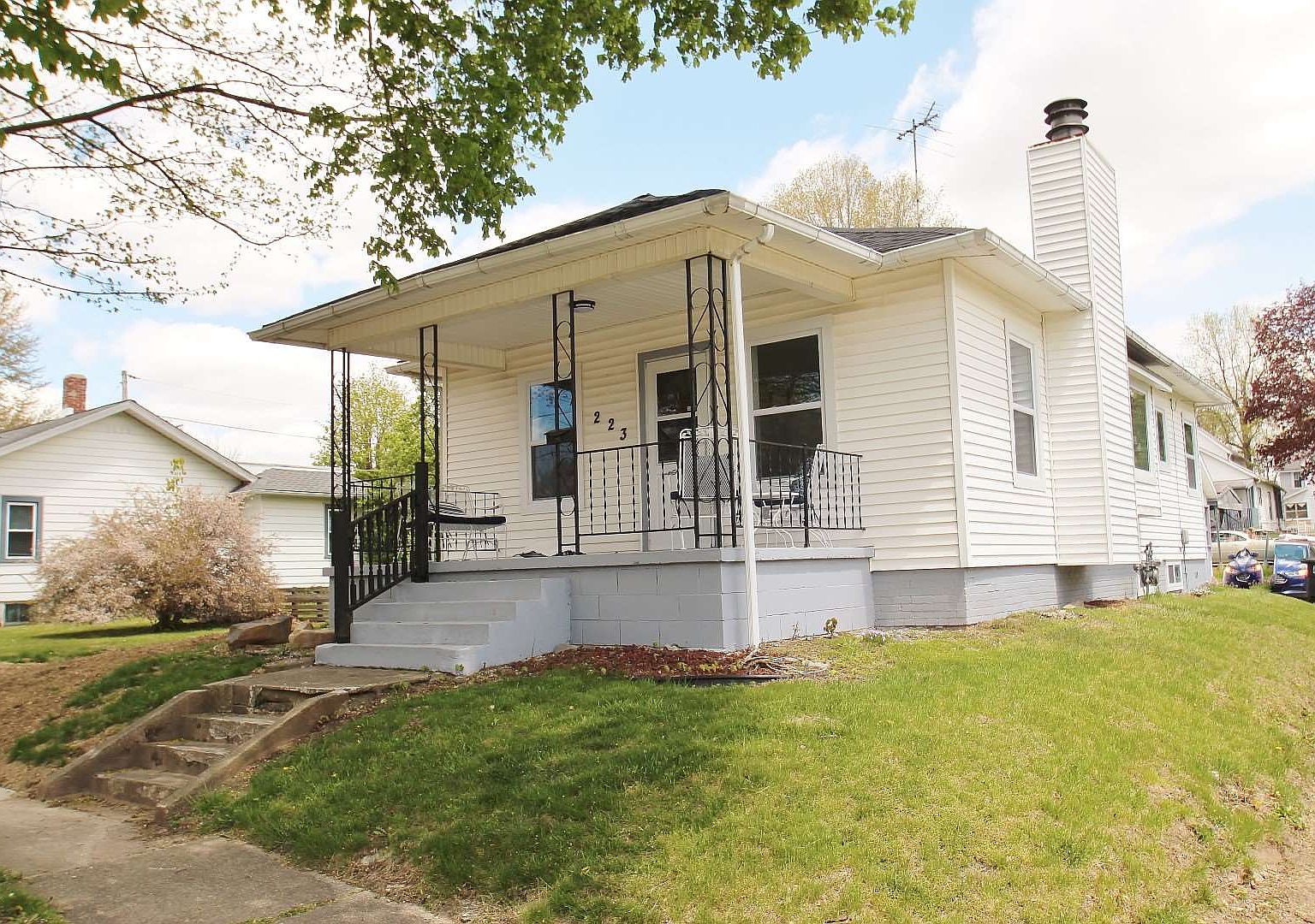 223 Conlogue Ave, Kendallville, IN 46755 Zillow
