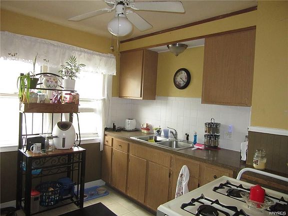 2nd image of 119 Highland Ave