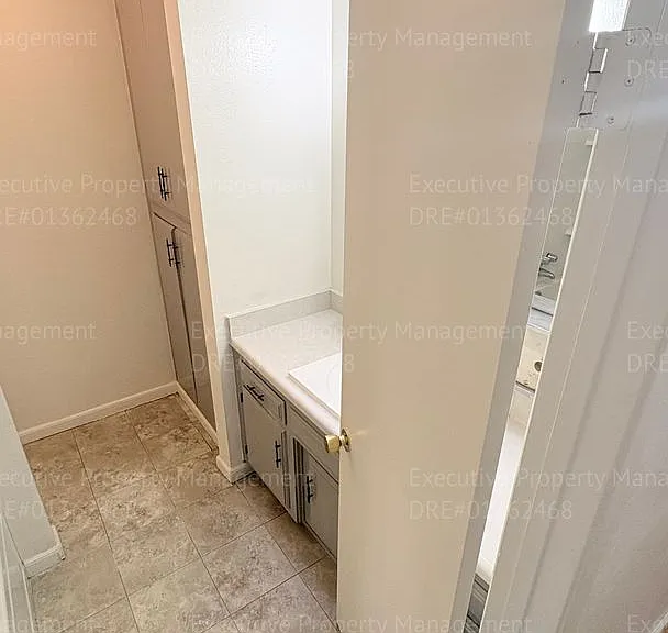 2425 Westholme Blvd — Photo 22